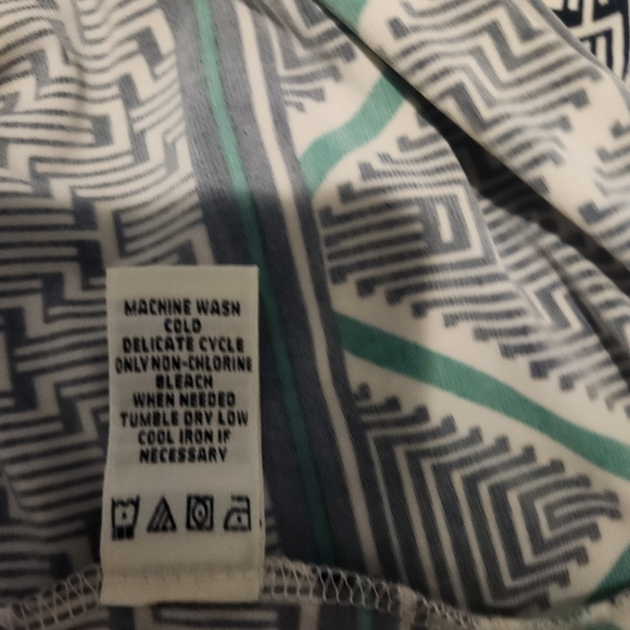 Max Studio Midi Tank Style Dress, Circular Cut Out & complimentary green band - Picture 9 of 14